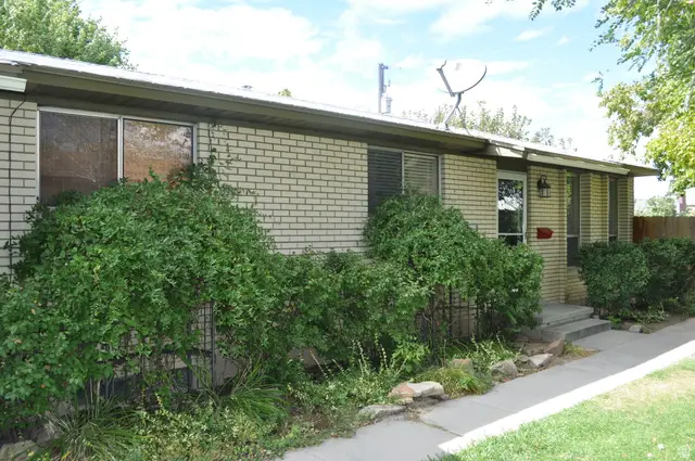 332 W Harvard Dr, Midvale, UT 84047 - #3