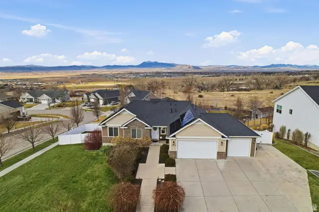 555 N 750 E, Hyde Park, UT 84318 - #1