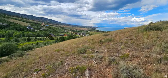 1334 N Broad Hollow Rd #T39, Garden City, UT 84028 - #3