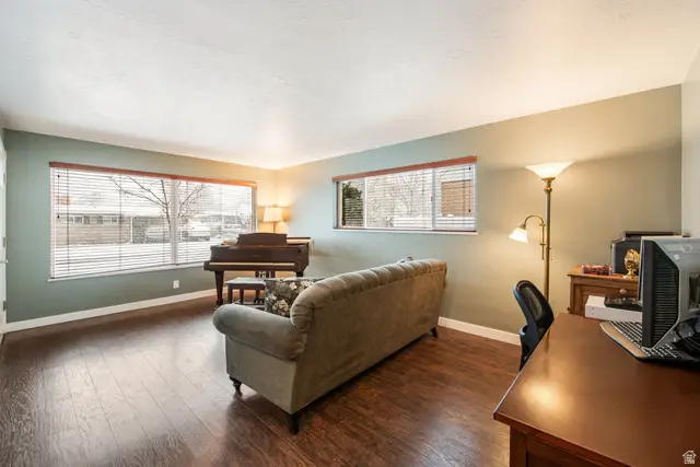 2052 E Ashton Cir S, Salt Lake City, UT 84109 - #2