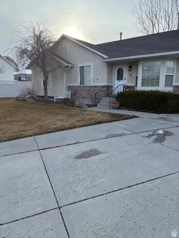 13638 S 3160 W, Riverton, UT 84065