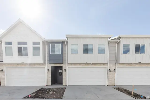 573 N Richland Valley St, Garden City, UT 84028 - #2