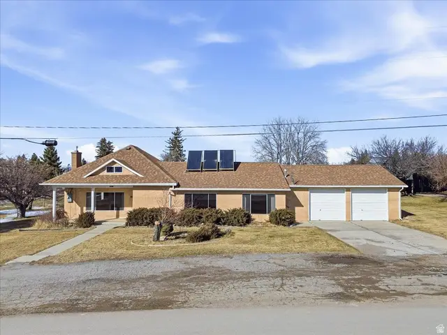 217 E 400 S, Spring City, UT 84662 - #1