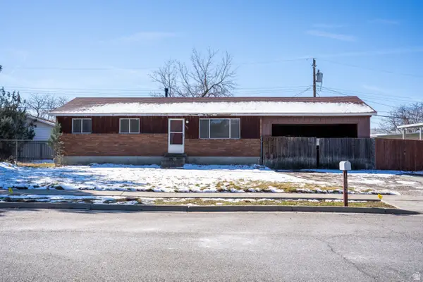 1092 E Platinum Way, Sandy, UT 84094