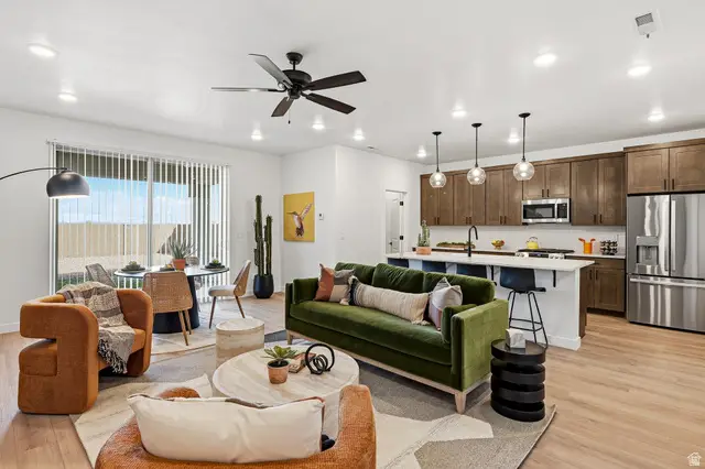 3064 W Runway Dr, Cedar City, UT 84720 - #3