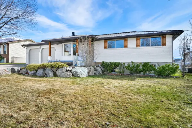 9 W Park Dr, Kaysville, UT 84037 - #3