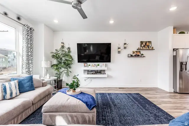 11661 S Skyward Rd W, South Jordan, UT 84009 - #3