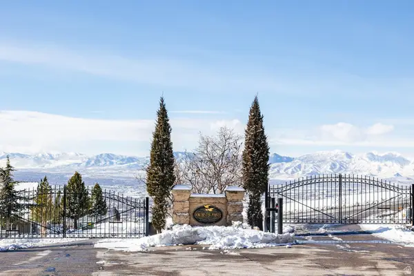 857 N Sandhurst Dr #113, Salt Lake City, UT 84103