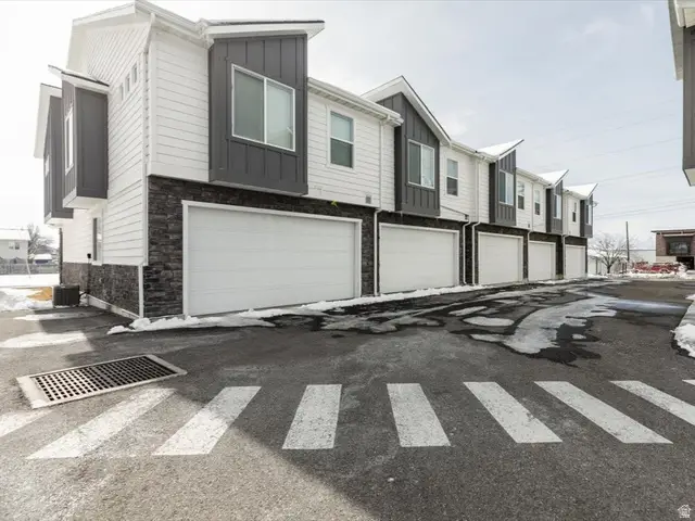 226 S 600 W, Logan, UT 84321 - #1