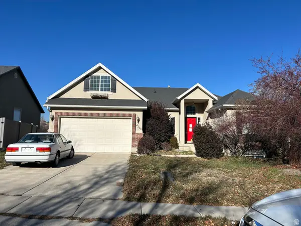 4105 E Comanche St, Eagle Mountain, UT 84005