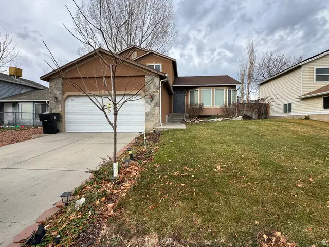 6022 S Park Wood Dr W, Kearns, UT 84118 - #2