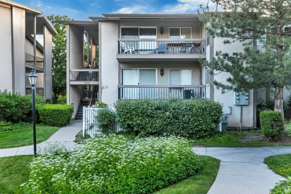 5761 S Waterbury Cir E #I, Murray, UT 84121