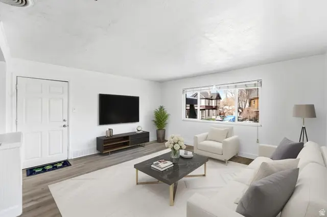 370 E Sherman Ave S, Salt Lake City, UT 84115 - #2