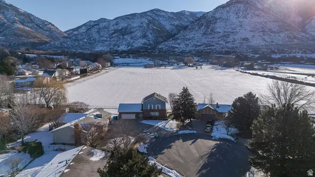 692 E 2400 N, North Ogden, UT 84414 - #1