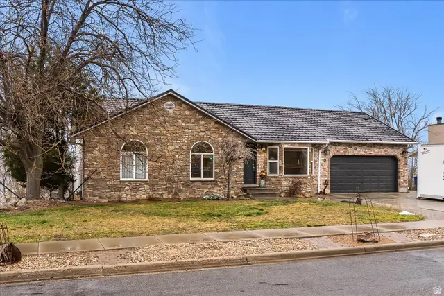 41 Acorn Dr, North Salt Lake, UT 84054 - #1