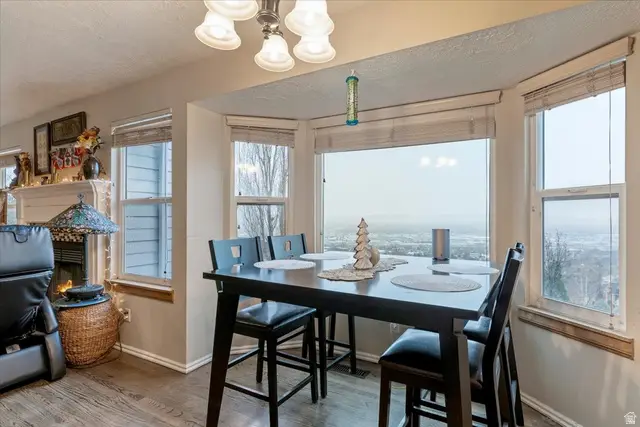 41 Acorn Dr, North Salt Lake, UT 84054 - #3