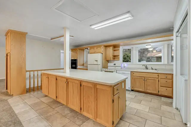 2862 E Pamela Dr, Salt Lake City, UT 84121 - #3