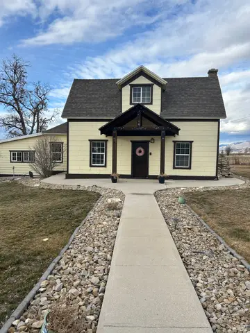 114 W 500 N, Mount Pleasant, UT 84647 - #1