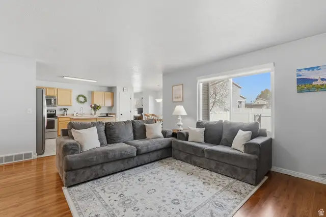 799 S 125 E, Layton, UT 84041 - #3