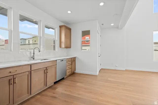 6636 W Skip Rock Rd, South Jordan, UT 84009 - #2