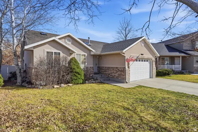 10519 S Poplar Dr, South Jordan, UT 84009 - #3