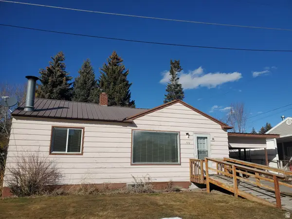 722 Adams St, Montpelier, ID 83254