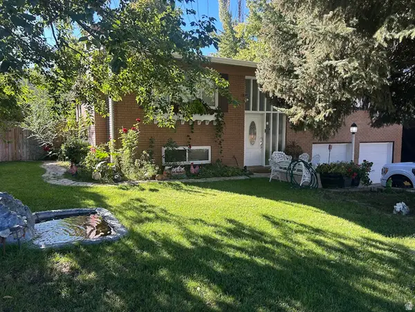 685 Lavina Dr, South Ogden, UT 84403