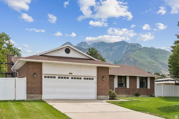 6877 Pineview Cir, Salt Lake City, UT 84121
