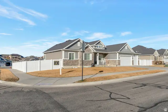 6656 W Brush Oak Dr, Herriman, UT 84096 - #2