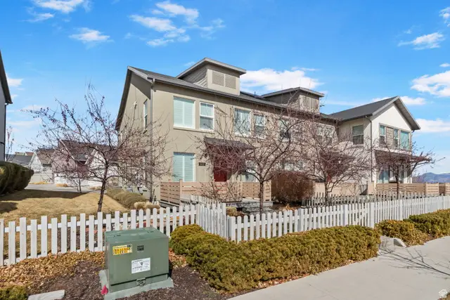 6122 W Lake Ave S, South Jordan, UT 84009 - #3