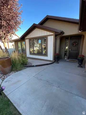992 W 350 N, Roosevelt, UT 84066 - #2