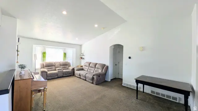 112 W 770 N, Santaquin, UT 84655 - #2