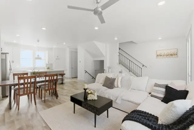 11344 S Willow Walk Dr, South Jordan, UT 84009 - #3