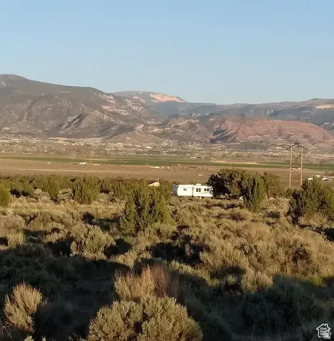 4900 W Midvalley Rd, Cedar City, UT 84721