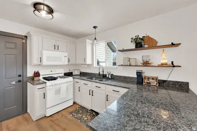 4610 N Kestrel Way, Eagle Mountain, UT 84005 - #3