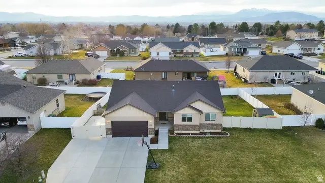 609 N 130 E, Smithfield, UT 84335 - #2