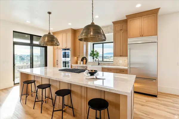 1610 E Center Pointe Dr, Lehi, UT 84043