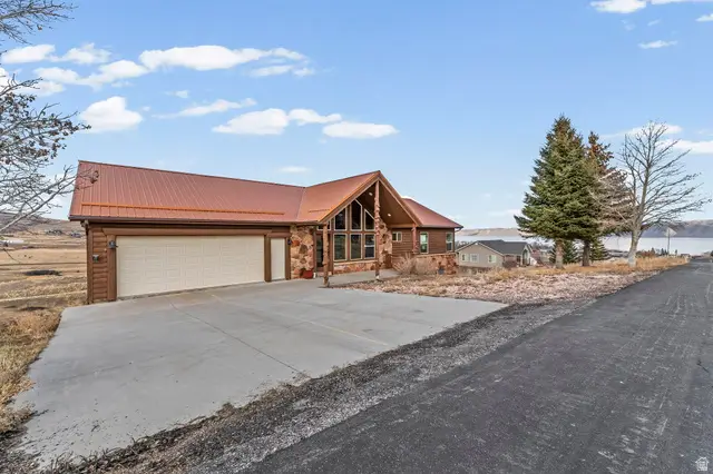 495 W Buttercup Ln N, Garden City, UT 84028 - #3