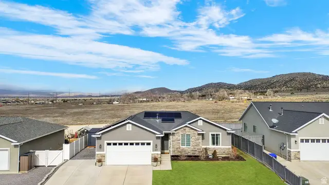 2681 E Clarkstone Dr, Eagle Mountain, UT 84005 - #1