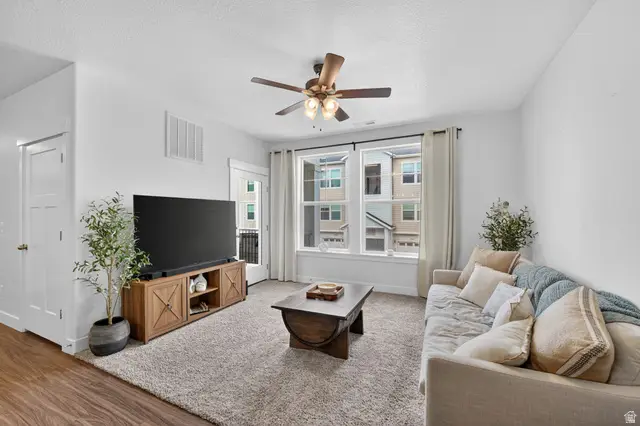 937 W Big Ben Ln # J203 #J203, Saratoga Springs, UT 84045 - #3