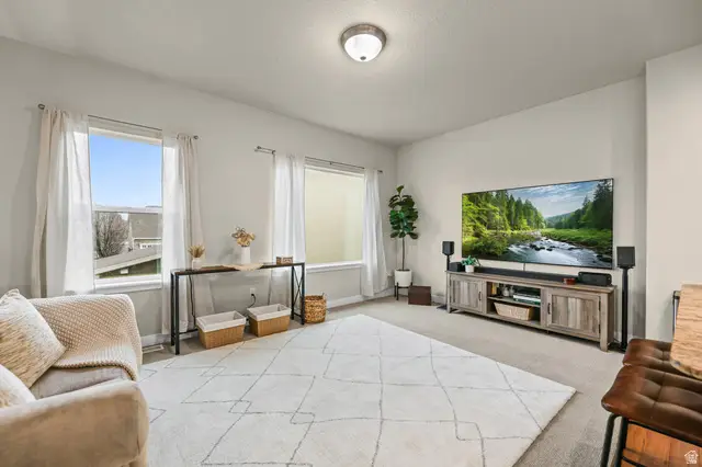 3689 W Lilac Heights Dr, South Jordan, UT 84095 - #3