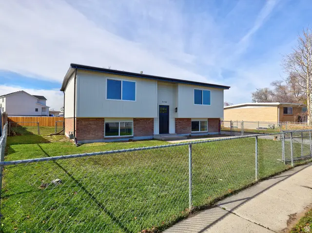 4738 S Meadow Wood Way, Taylorsville, UT 84129 - #2