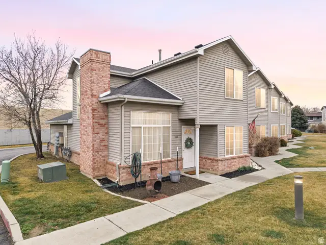 225 S Majestic Meadows Dr, Payson, UT 84651 - #2