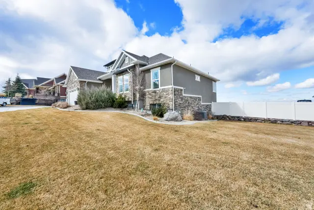 7032 W Echo Bluff Dr, Herriman, UT 84096 - #3