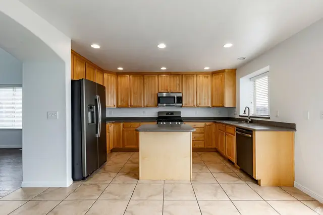 1944 E Fielding Hill Ln S, Draper, UT 84020 - #2