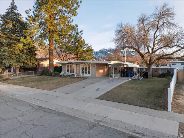2744 E 7265 S, Cottonwood Heights, UT 84121 - #1