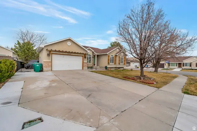 2328 W Stephen Ln S, Riverton, UT 84065 - #2