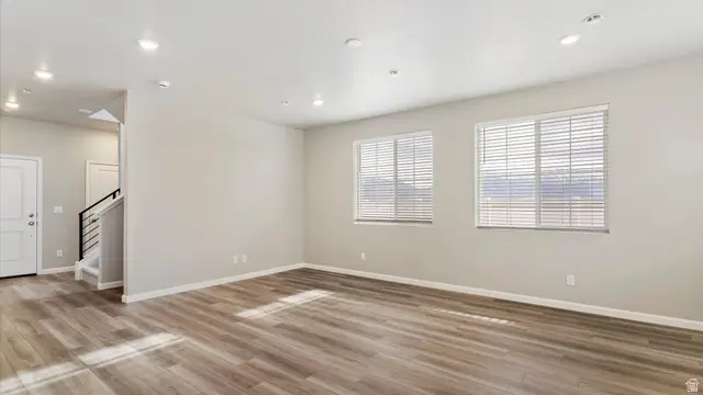 315 E Kanab Creek Dr, Saratoga Springs, UT 84045 - #3