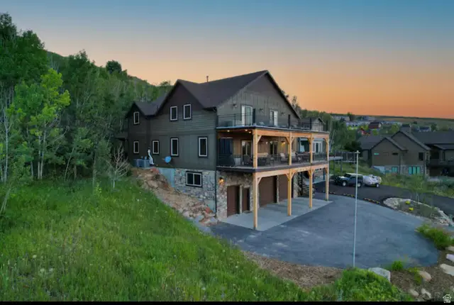 705 N Lochwood Vw, Garden City, UT 84028 - #1