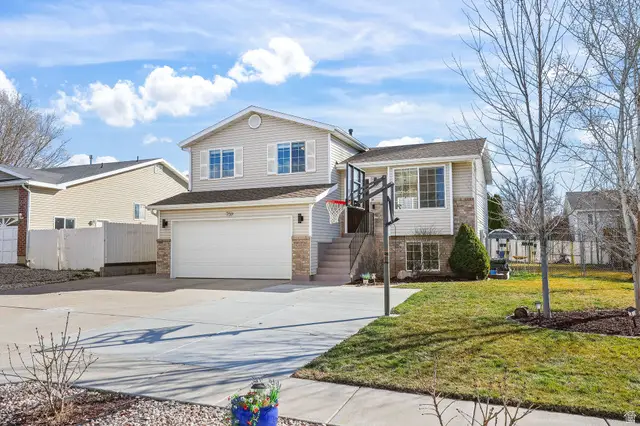 759 W 1580 N, Clinton, UT 84015 - #3